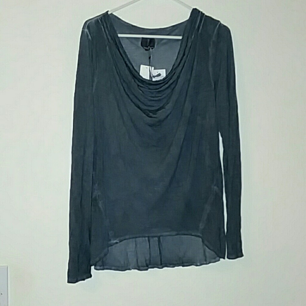 Jeans by Buffalo long-sleeve top NWT (medium)